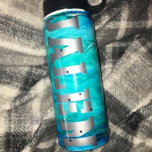 Personalized hydro sport water bottles